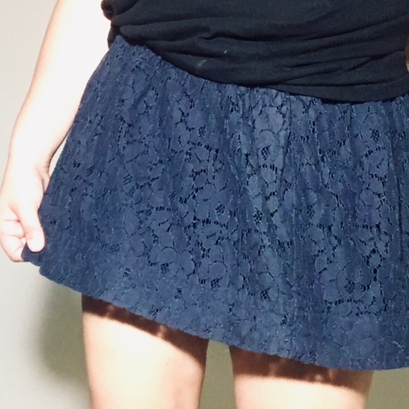 Abercrombie & Fitch Dresses & Skirts - • SOLD // a&f basic navy flirty mini skirt •